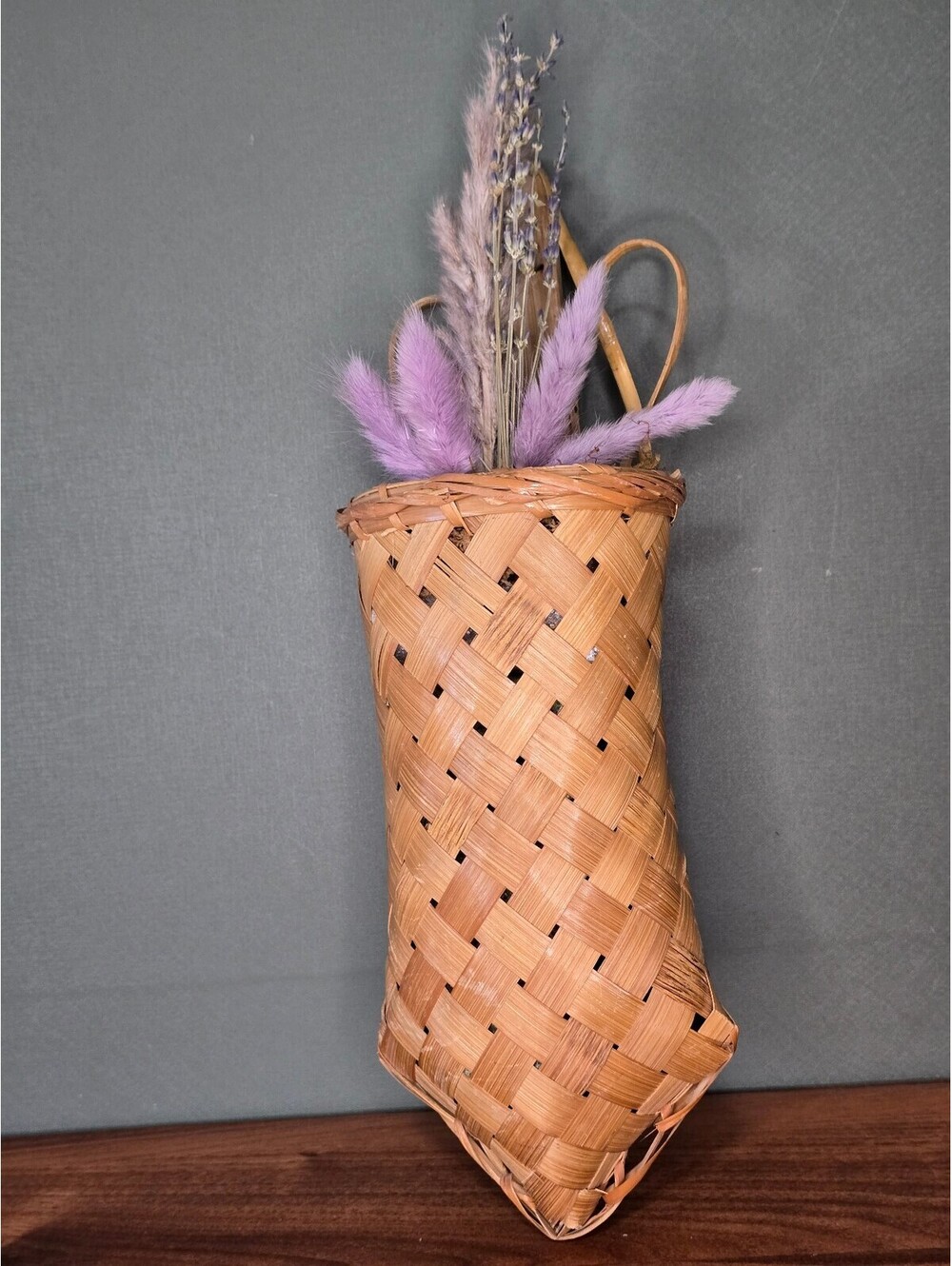 Vintage Woven Horn of Plenty Cornucopia Wall Basket Floral Pocket
